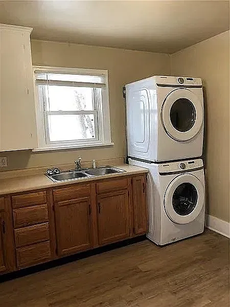2 bed, 700 sqft, $950 — Photo 4