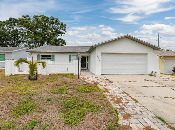 564 5th Ave SE, Largo, FL 33771
