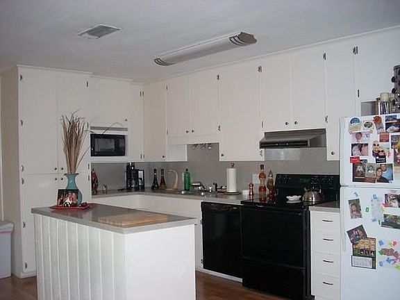 4th image of 2210 Link Ave