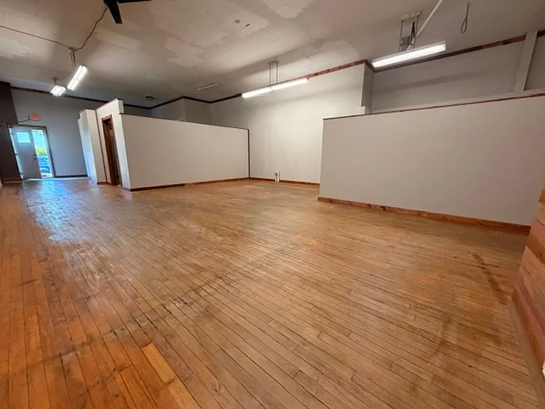 311 Main St — Photo 1