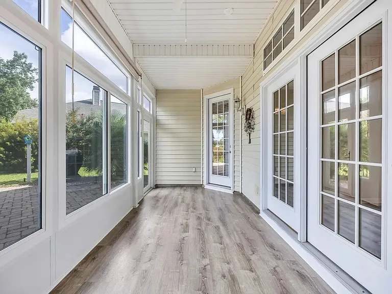 414 Carriage Lake Dr — Photo 22