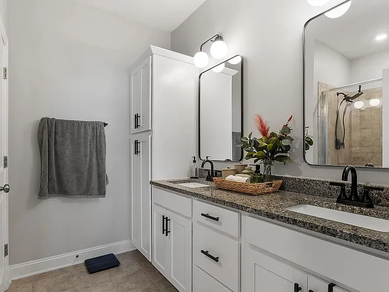 1014 Falling Rock Pl — Photo 18