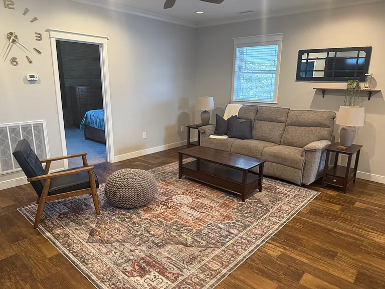9 Bartholomew Ln — Photo 4