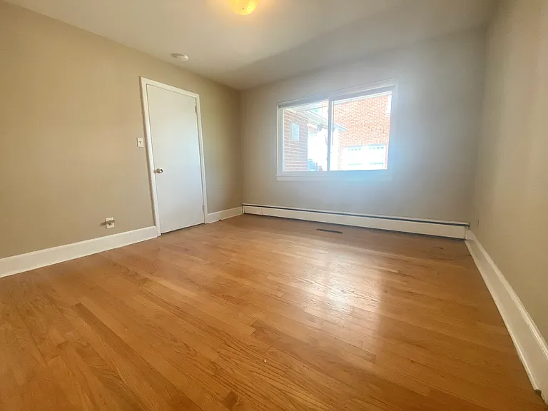1011 Green St — Photo 7