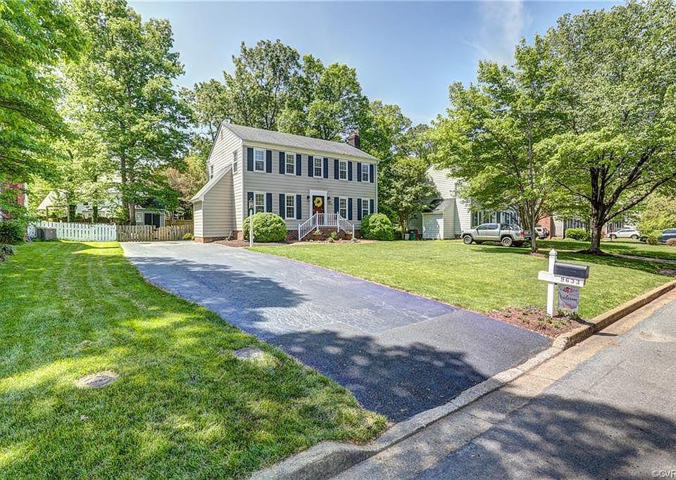1st image of 9633 Kingscroft Dr