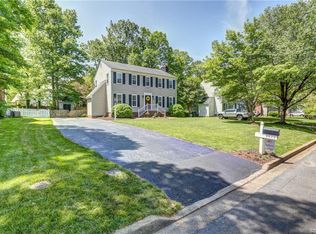 9633 Kingscroft Dr, Glen Allen, VA 23060