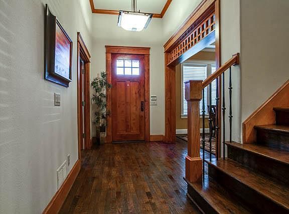 2nd image of 5824 Llano Ave