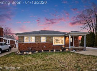 22812 Doremus St, Saint Clair Shores, MI