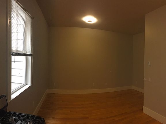 2nd image of 493 Haight St #211