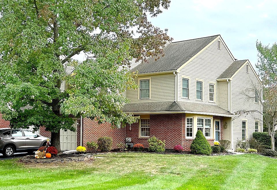 1st image of 292 Conway Cir