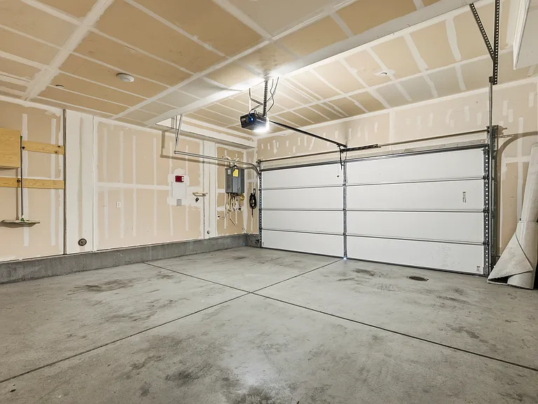 1475 Latitudes Way — Photo 41