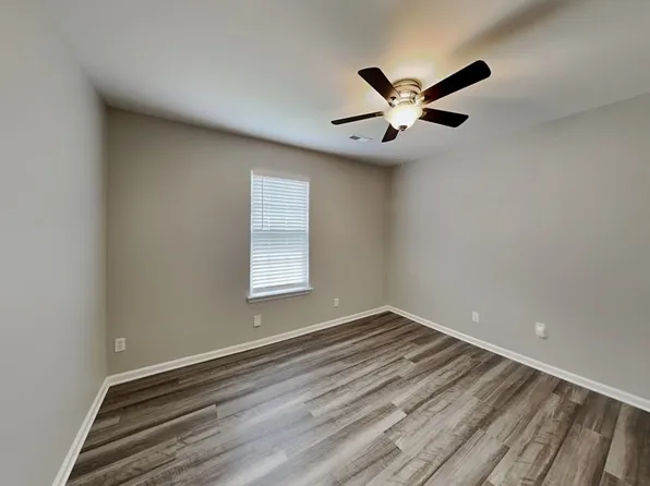 1134 Wilann Dr, Charlotte, NC 28215