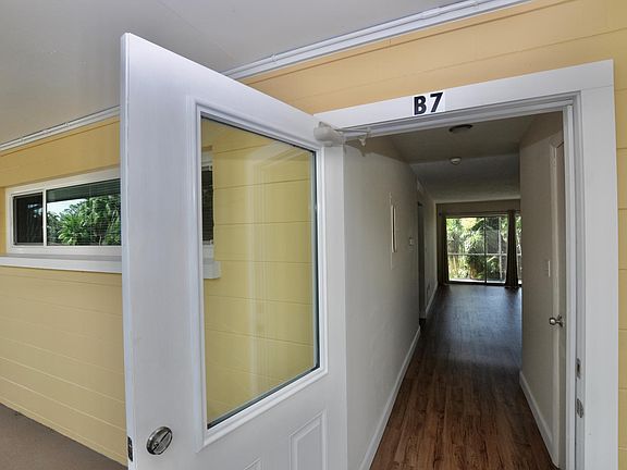 3rd image of 2155 Wood St APT B7
