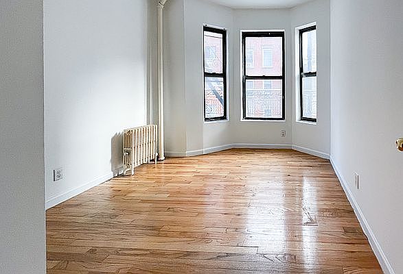 1st image of 179 Mulberry St APT 8