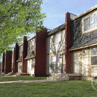 1st image of 2631 Delavan Ave