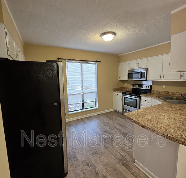 7172 Evanston St — Photo 3