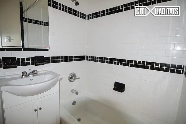 Rented by Citi Habitats | media 7