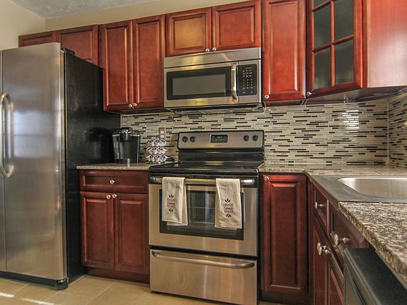 4th image of 5736 Aloha Ave