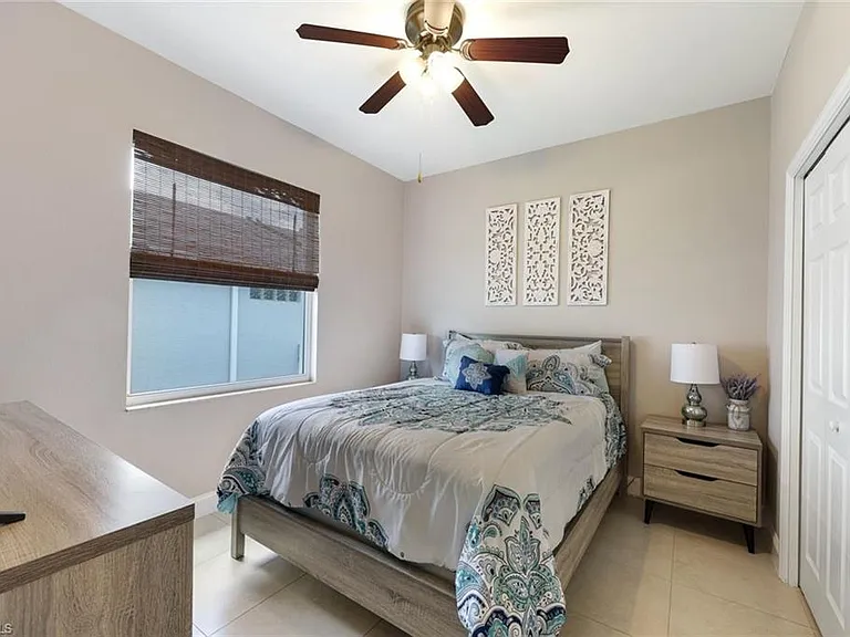 697 Crossfield Cir — Photo 14