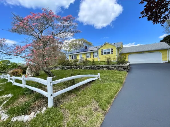 54 Durfee Rd, Tiverton, RI 02878
