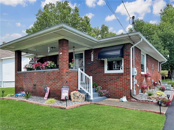 456 6th St, Struthers, OH 44471