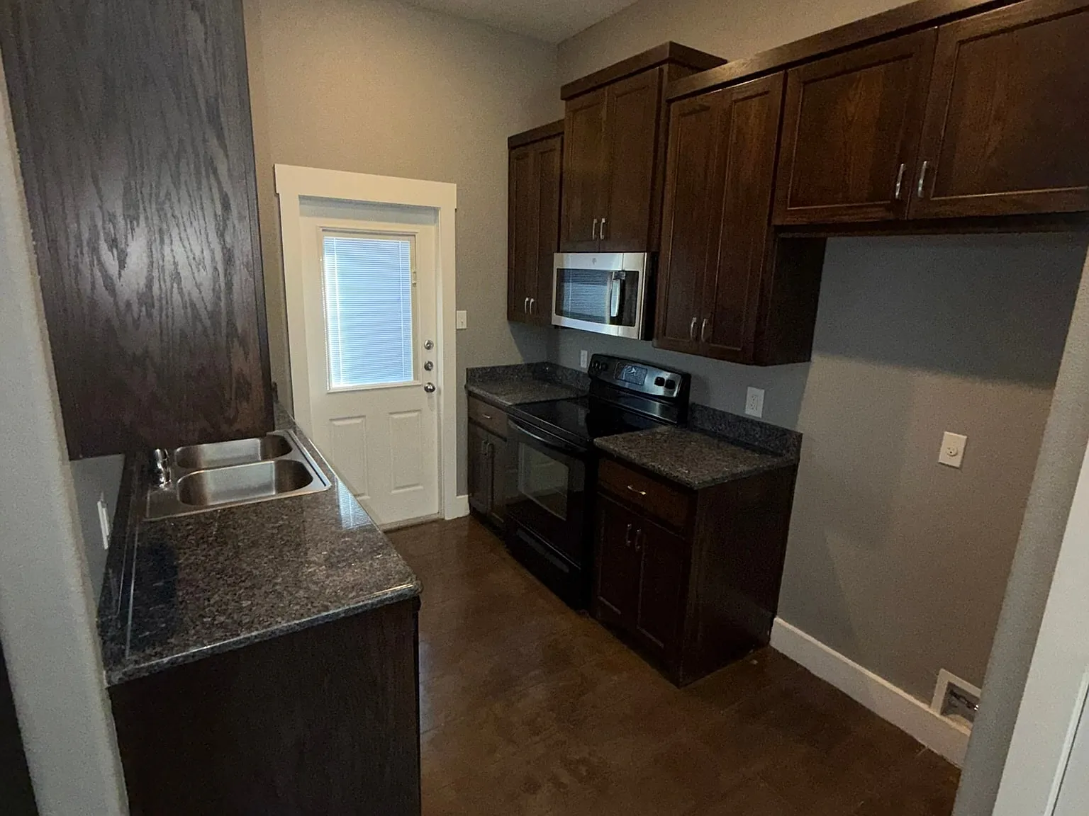 4503 Brutus Lane — Photo 2