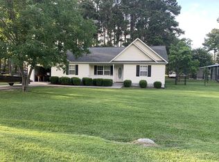 42 Summertree Rd, Douglas, GA 31535