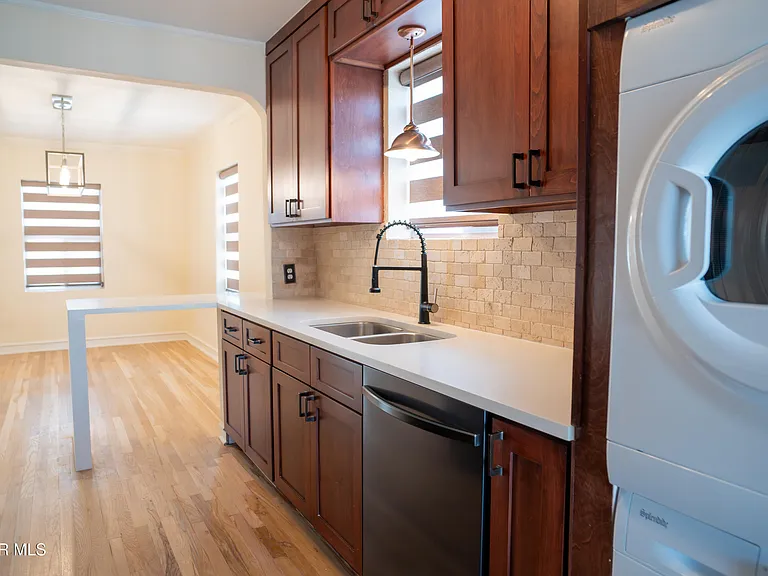 1211 Mesita Dr — Photo 39