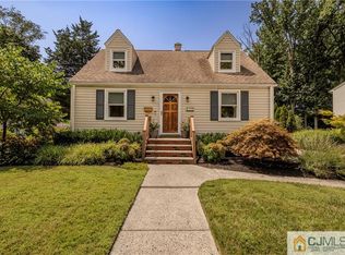 40 Herbert Dr, East Brunswick, NJ 08816