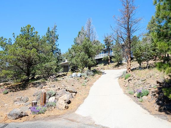 2nd image of 15402 Deer Ln