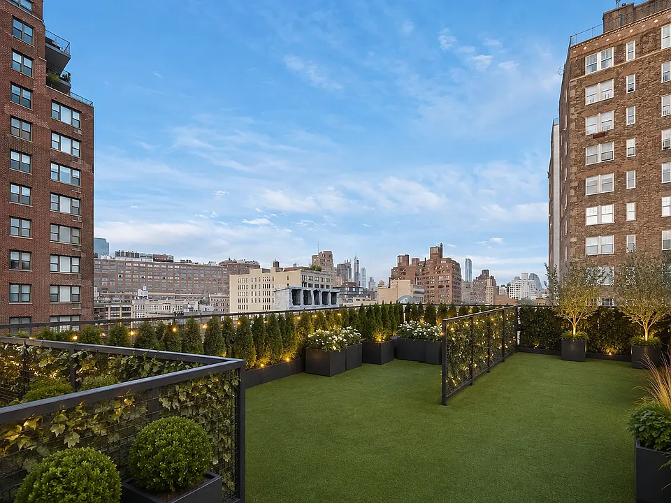 615 1/2 Hudson St #16