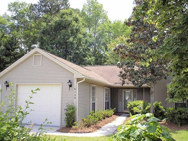 2nd image of 708 Hummingbird Dr