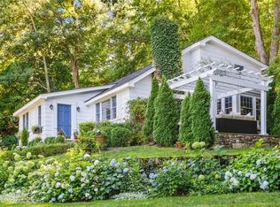 2C Cross Hwy, Westport, CT 06880