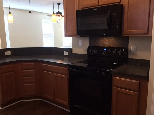 108 Alumni Ct — Photo 2