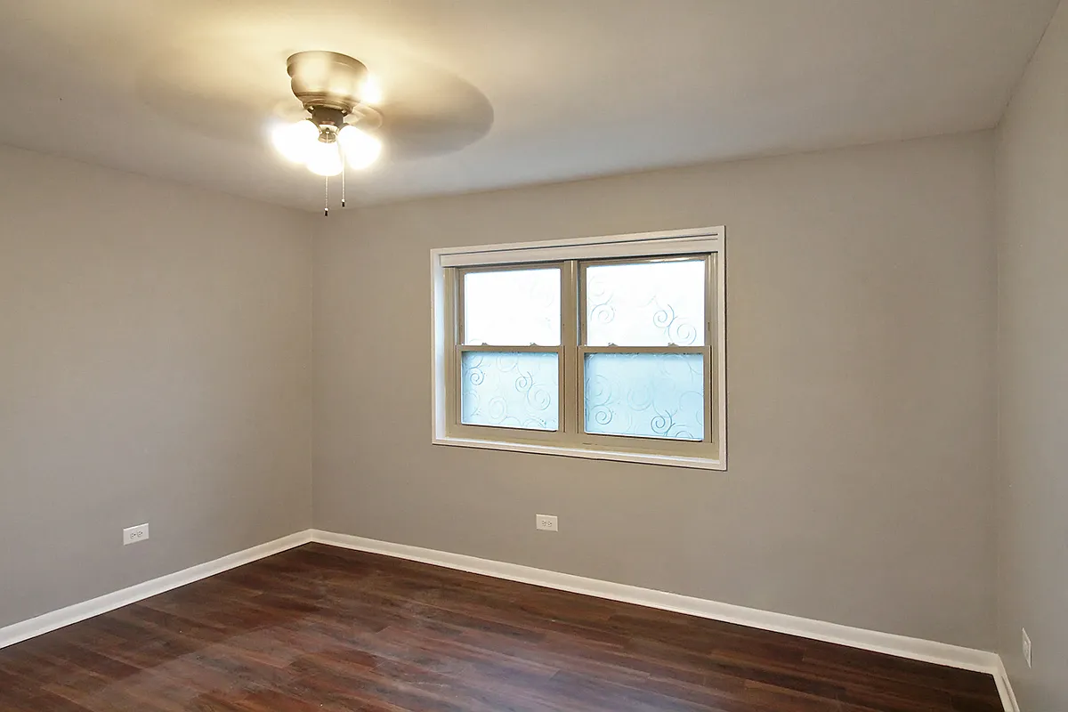 241 Des Plaines Ave. — Photo 3