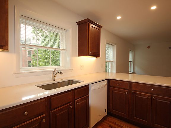 2nd image of 262 S 4th St #3R