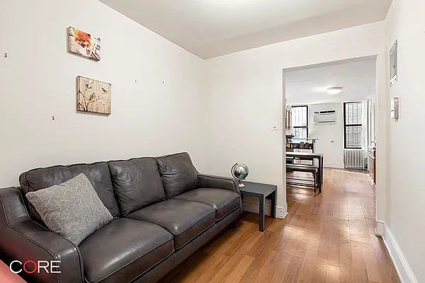 Rented by CORE | media 31