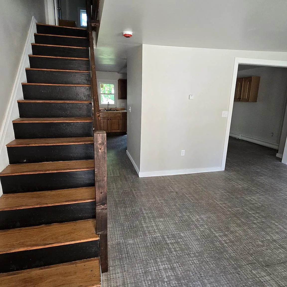 3 bed, 1.5 bath, $1,300 — Photo 2