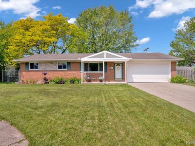 36809 Lawton St, Clinton Township, MI, 48035
