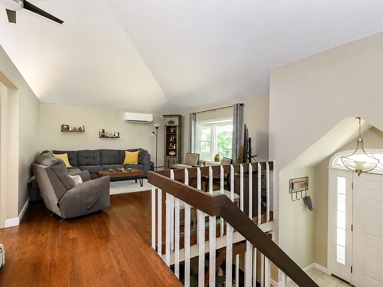 47 Butler Cir — Photo 3