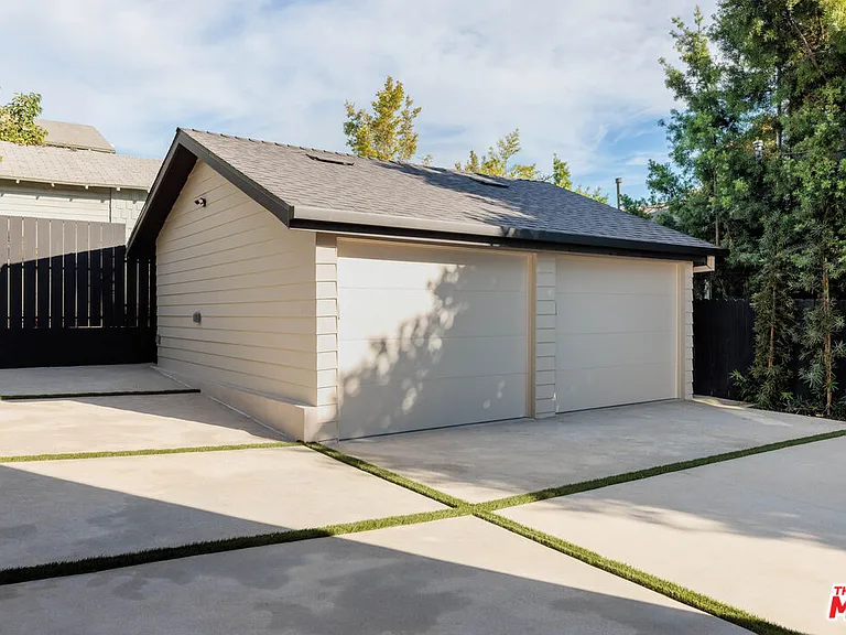 1016 Manzanita St #1016 — Photo 7