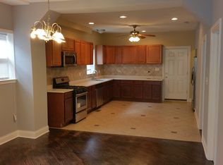 8518 S Manistee Ave, Chicago, IL 60617