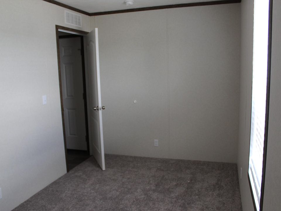 1st image of 205 Bayberry Ln