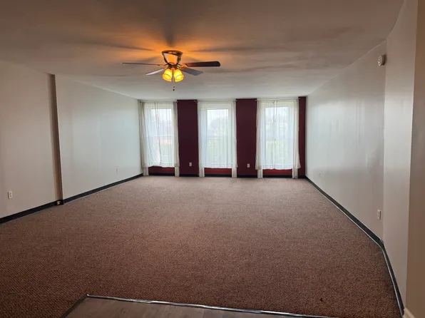 171 W 1st St APT 3, Oswego, NY 13126