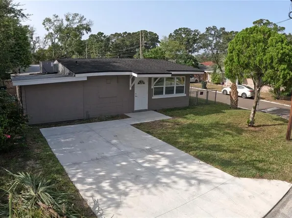 1021 15th Ave NW, Largo, FL 33770