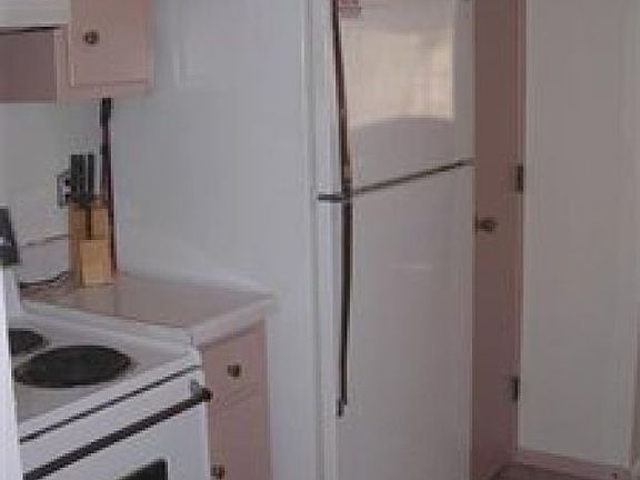 2nd image of 2051 Presidential Pkwy APT 32