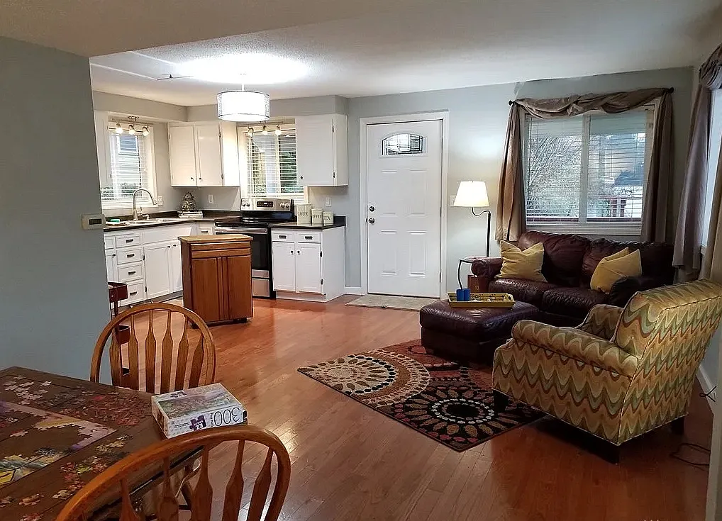 2 bed, 1160 sqft, $2,150 — Photo 4