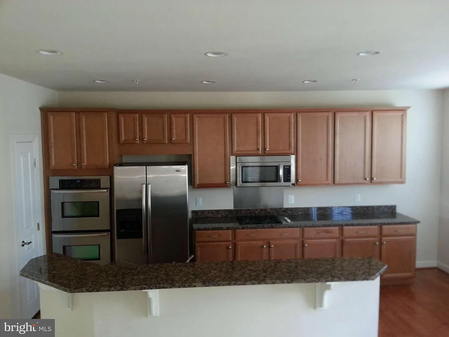 4 bed, 2364 sqft, $3,100 — Photo 2