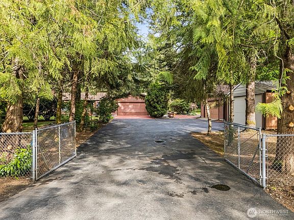3rd image of 34119 48th Avenue E