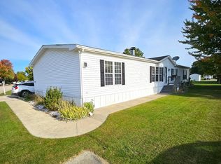 5719 Hawthorn St #170, Kalamazoo, MI 49009